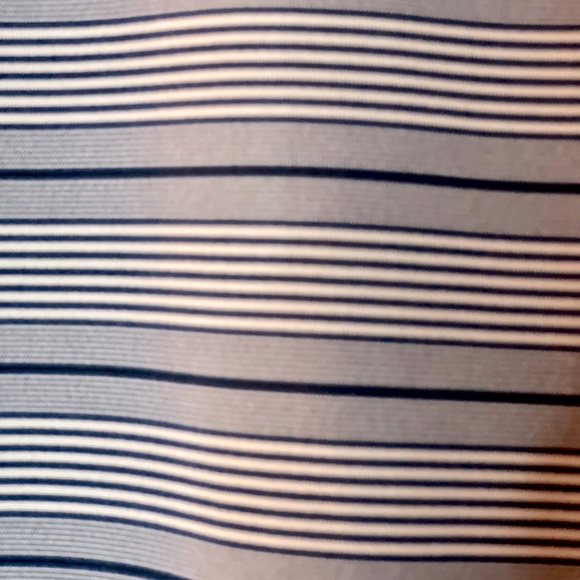 Greg Norman Navy striped Golf Polo. Size XL Play Dry. Excellent condition - Picture 2 of 4